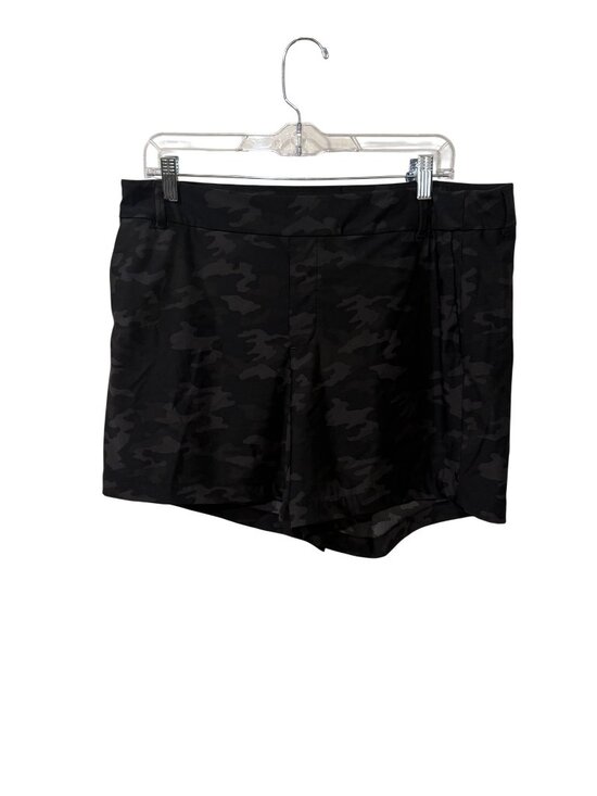 SPANX Pants - Spanx Black Camo Print Shorts XL Nylon Stretch Blend